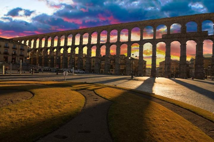 El descanso de Odín ¡Una auténtica posada vikinga! Mataelpino Extérieur photo